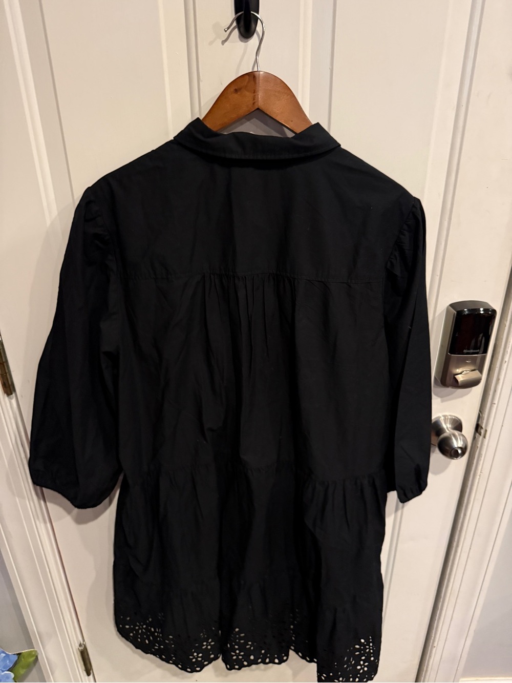 GAP Tiered Mini Shirtdress Black puff sleeve casual cotton Eyelet - Picture 8 of 8
